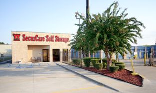 SecurCare Self Storage Facility at 747 American Way in Shreveport SecurCare Self Storage Facility at 747 American Way in Shreveport