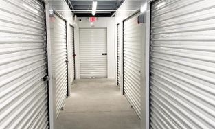 iStorage Facility at 3420 Bull Rd in York iStorage Facility at 3420 Bull Rd in York Interior Hallway